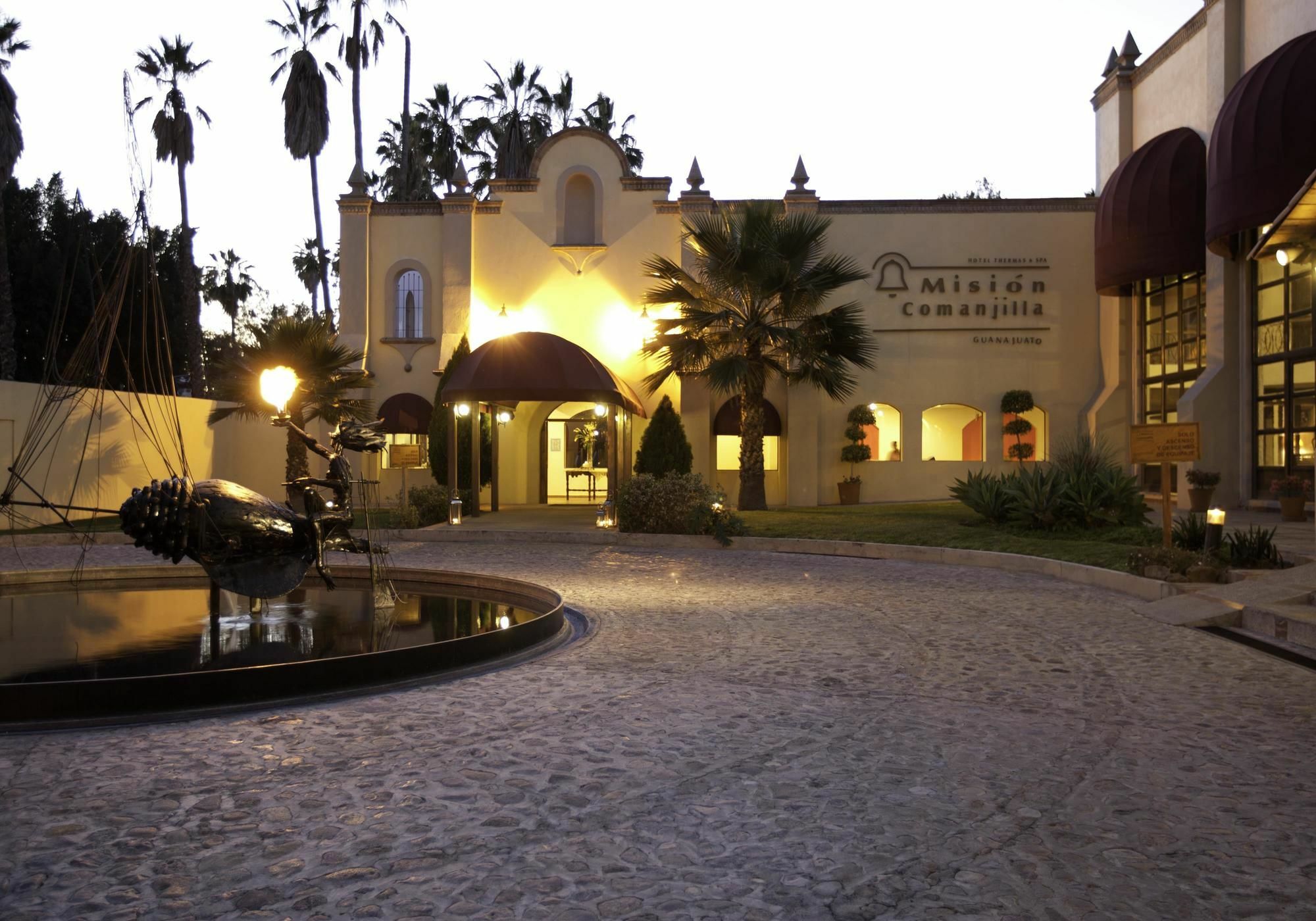 Mision Comanjilla Hotell Eksteriør bilde